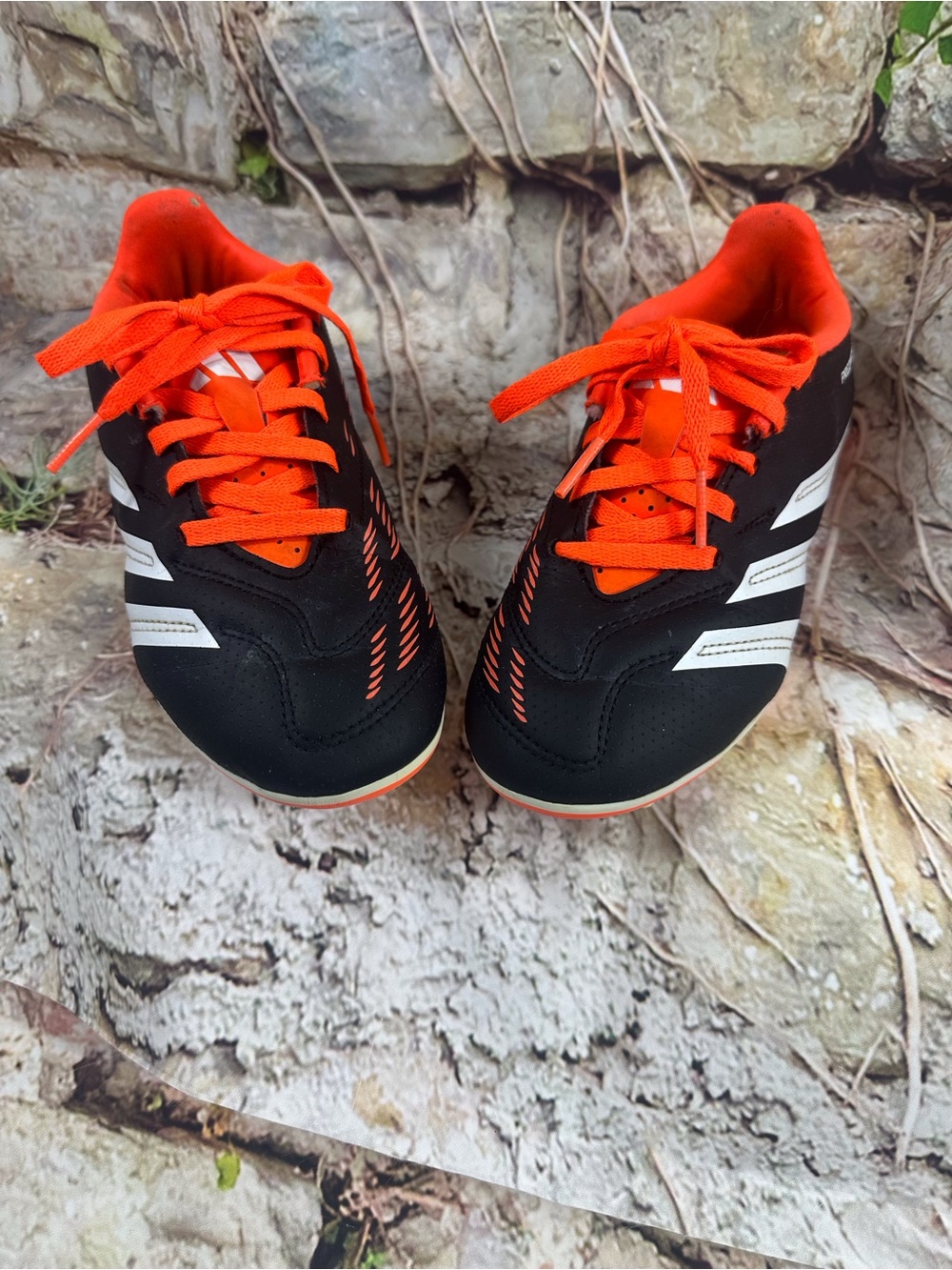 Youth   Adidas  Predator  SZ 1 Soccer Shoes Black and orange SAME SHOE